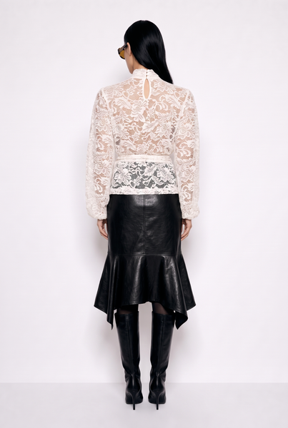 ROSETTE WHITE LACE TOP
