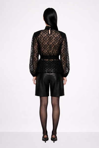 ROSETTE BLACK LACE TOP