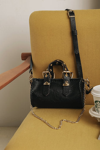 "Unstoppable" barrel bag, black