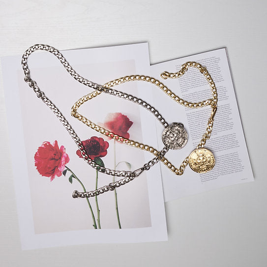 "Lonely stranger" chain belt