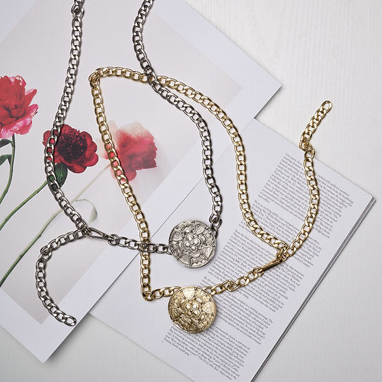 "Lonely stranger" chain belt