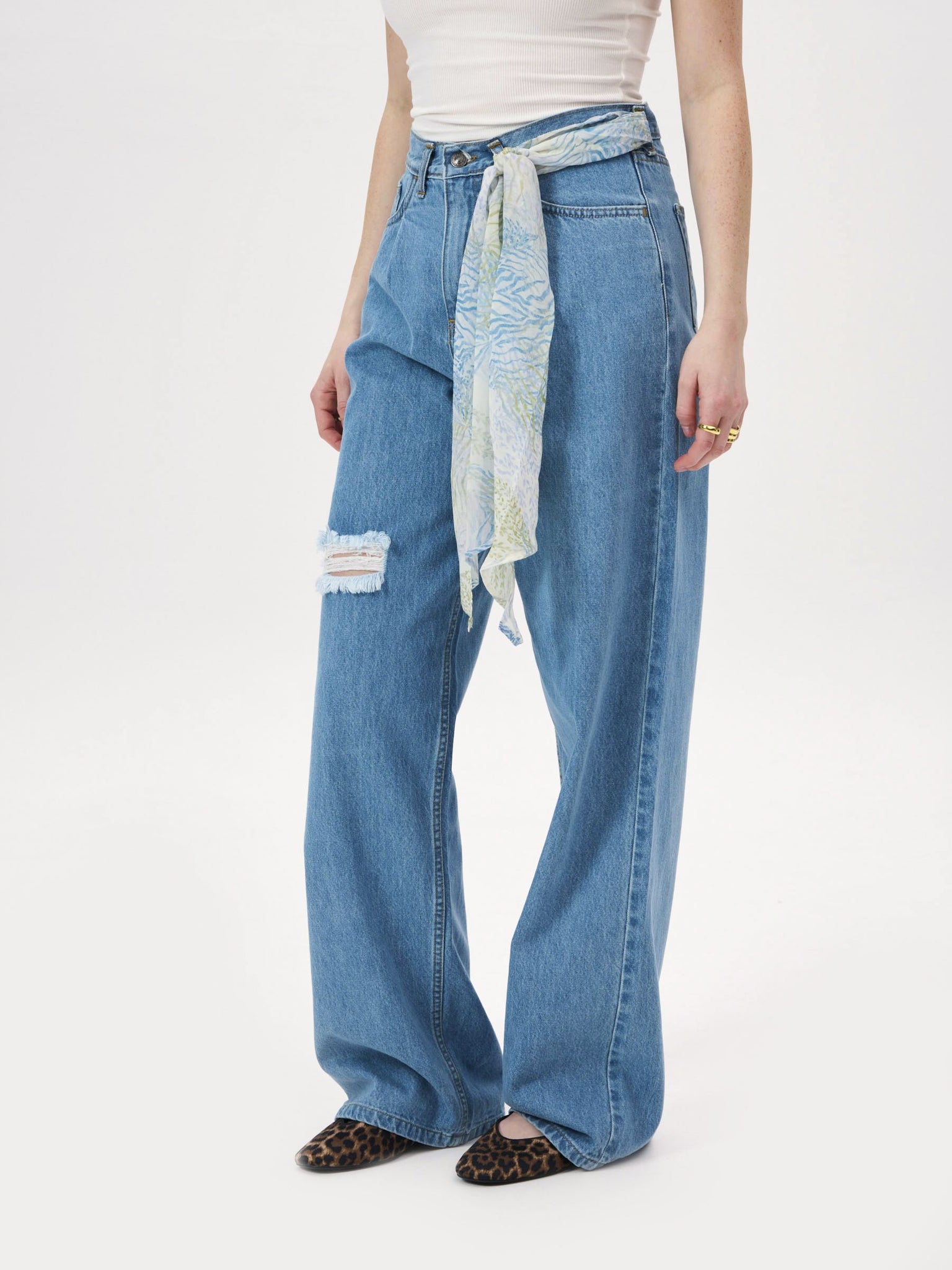 REVA JEANS